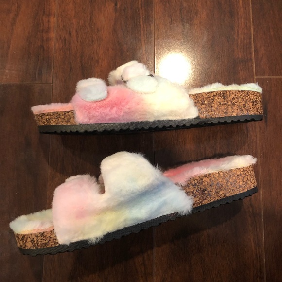 ⭐️ NEW Forever Furry Pastel Rainbow Sandal Slippers Womens Size 6 - Picture 3 of 5